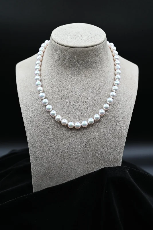 Elegant vintage necklaces for brides -Fresh Water Cultured White Pearl Necklace with 18k Yellow Gold Diamond Accent Clasp